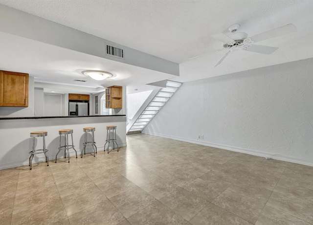 Property at 2017 N Dixie Hwy, Wilton Manors, FL 33305, 2 beds, 2.5 baths