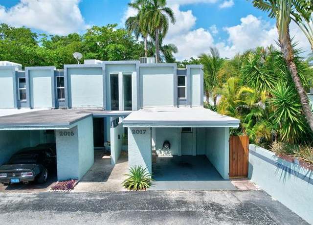Property at 2017 N Dixie Hwy, Wilton Manors, FL 33305, 2 beds, 2.5 baths