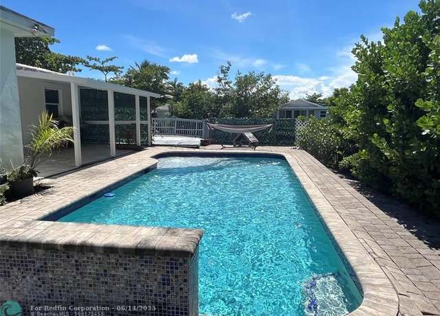 Property at 2731 SW 20th St, Fort Lauderdale, FL 33312, 3 beds, 2 baths