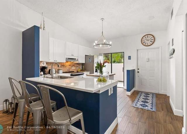 Property at 6785 Bridlewood Ct #6785, Boca Raton, FL 33433, 2 beds, 2 baths
