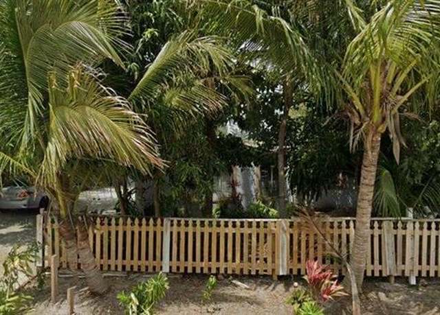 Property at 1141 S Ridge Rd, Lantana, FL 33462, 4 beds, 2 baths