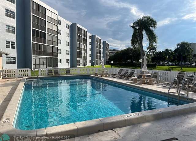 Property at 190 SE 5th Ave #103, Dania, FL 33004, 2 beds, 2 baths