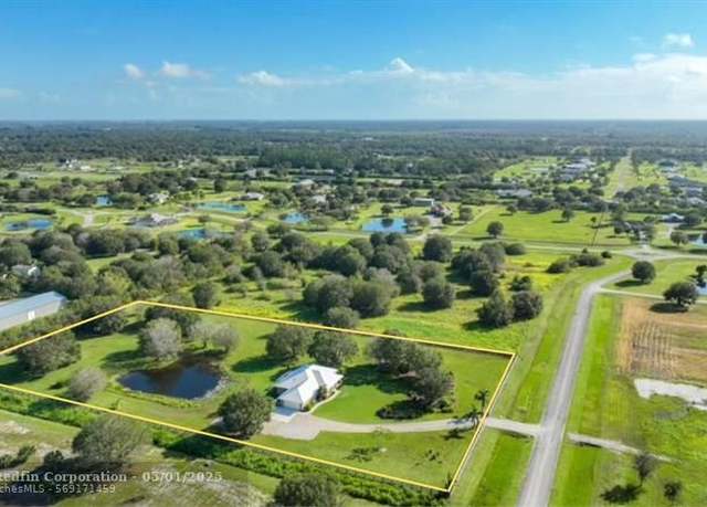Property at 7200 Andrews Pl, Vero Beach, FL 32968, 3 beds, 2 baths