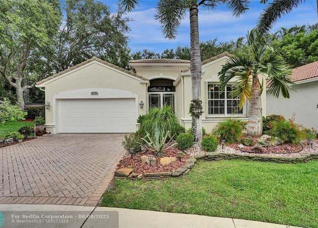 Property at 12419 Landrum Way, Boynton Beach, FL 33437, 3 beds, 2.5 baths