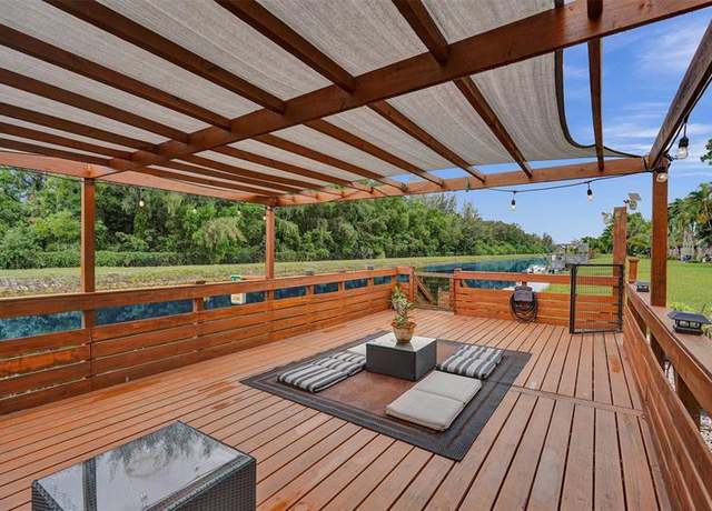 Property at 96 Mayfair Ln, Boynton Beach, FL 33426, 3 beds, 2 baths
