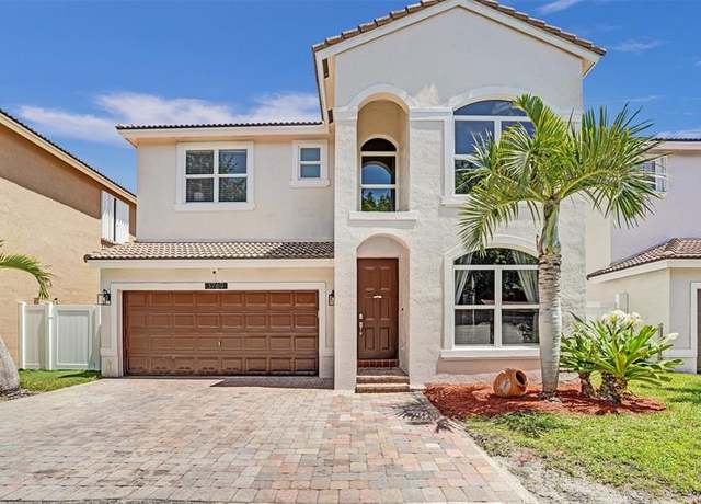 Property at 3769 SW 51st St, Fort Lauderdale, FL 33312, 3 beds, 2.5 baths
