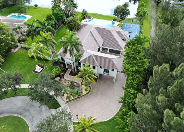 Property at 2931 SW 139th Ter, Davie, FL 33330, 6 beds, 5 baths
