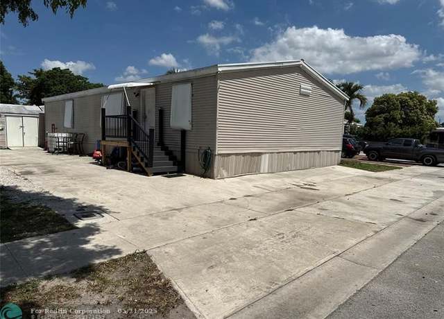 Property at 710 SW 134th Ave, Davie, FL 33325, 3 beds, 2 baths