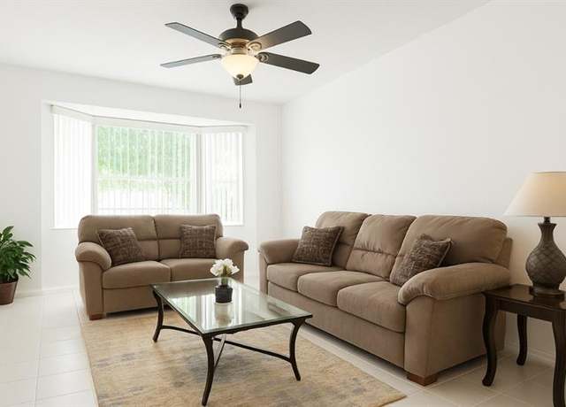 Property at 9202 NW 9th Ct #9202, Plantation, FL 33324, 1 bed, 1 bath