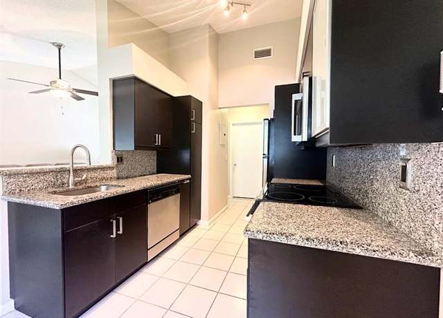 Property at 9202 NW 9th Ct #9202, Plantation, FL 33324, 1 bed, 1 bath