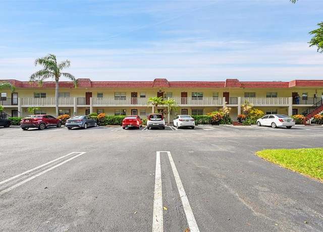 Property at 23 Abbey Ln #202, Delray Beach, FL 33446, 2 beds, 2 baths