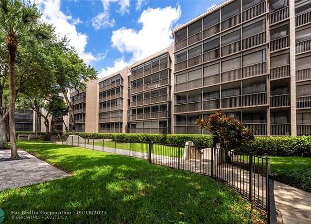 Property at 2806 N 46th Ave Unit D539, Hollywood, FL 33021, 2 beds, 2.5 baths