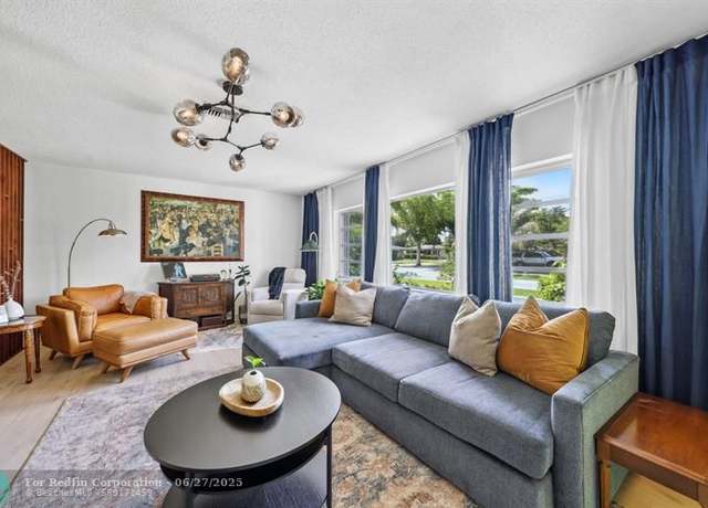 Property at 1201 NW 21st St, Fort Lauderdale, FL 33311, 3 beds, 2 baths