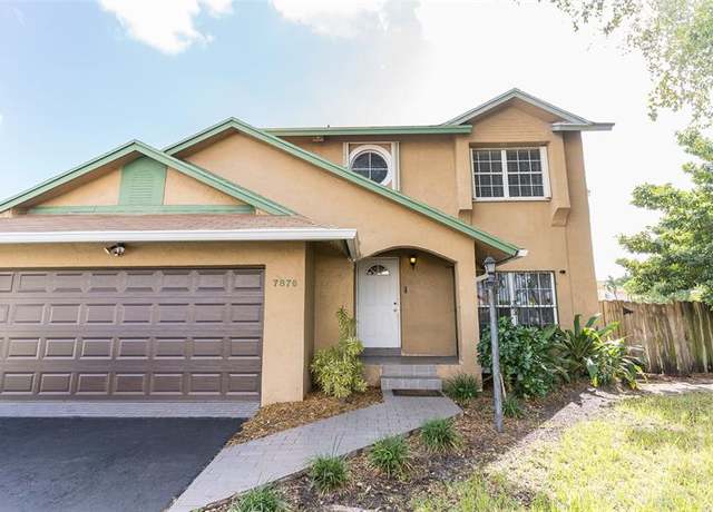 Property at 7876 NW 189th St, Hialeah, FL 33015, 4 beds, 2.5 baths
