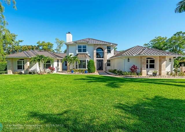 Property at 15995 Meadow Wood Dr, Wellington, FL 33414, 7 beds, 5 baths