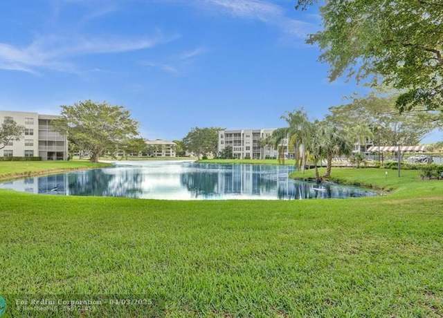Property at 9340 Lagoon Pl #209, Davie, FL 33324, 3 beds, 2 baths