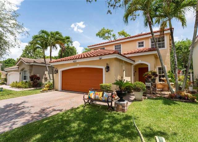 Property at 4053 Crescent Creek Dr, Coconut Creek, FL 33073, 3 beds, 2.5 baths