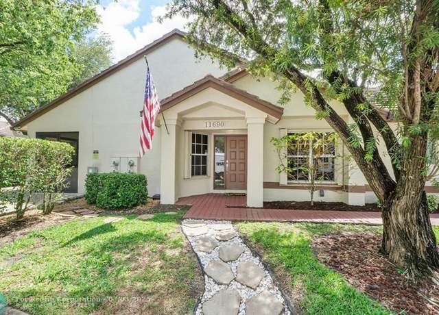 Property at 11690 NW 19th Dr #11690, Coral Springs, FL 33071, 3 beds, 2 baths