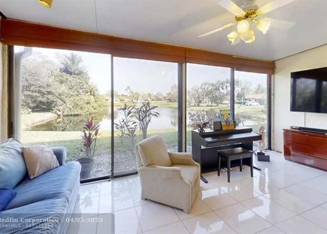 Property at 8460 Casa Del Lago Unit E, Boca Raton, FL 33433, 3 beds, 3 baths