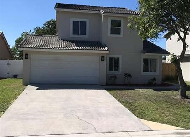 Property at 6076 Strawberry Fields Way, FL 33463, 3 beds, 2.5 baths