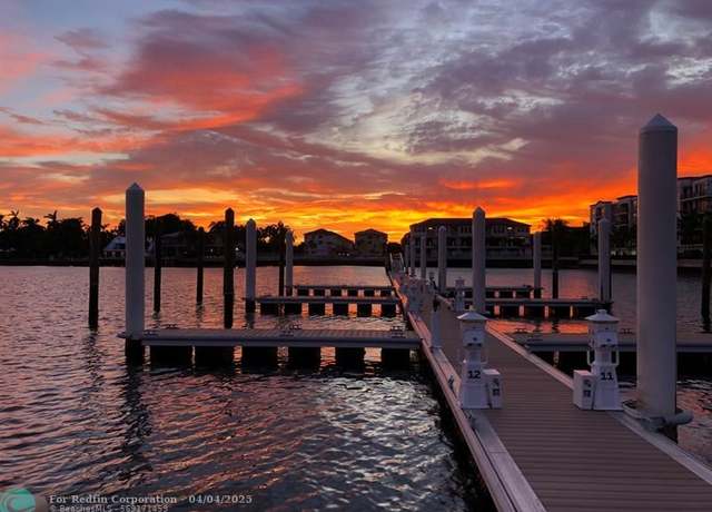 Property at 619 Windward Cir S, Boynton Beach, FL 33435, 3 beds, 3.5 baths