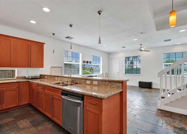 Property at 816 S Riverside Dr #816, Pompano Beach, FL 33062, 3 beds, 2.5 baths