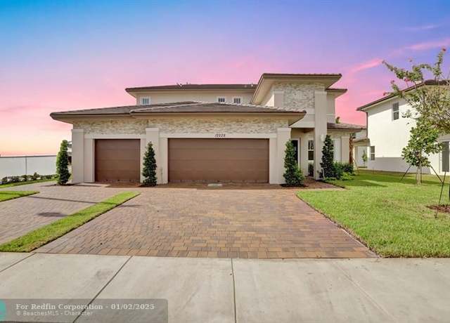 Property at 12228 SW 43rd St, Davie, FL 33330, 5 beds, 4.5 baths