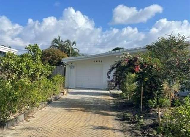 Property at 1951 NE 28th Ct, Lighthouse Point, FL 33064, 3 beds, 2 baths
