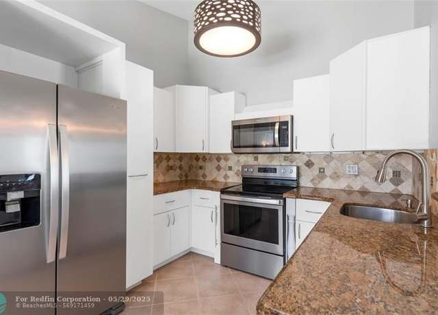Property at 22840 Markham Way, Boca Raton, FL 33428, 3 beds, 2 baths