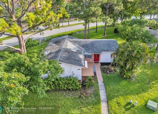 Property at 436 SW Natura Ave, Deerfield Beach, FL 33441, 2 beds, 1.5 baths
