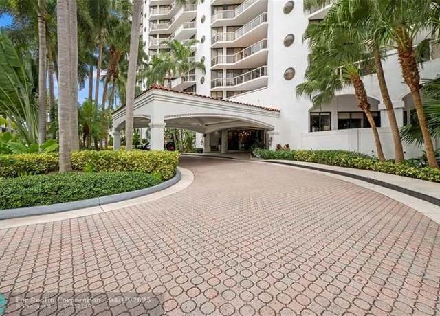 Property at 3610 Yacht Club Dr #701, Miami, FL 33180, 3 beds, 2 baths
