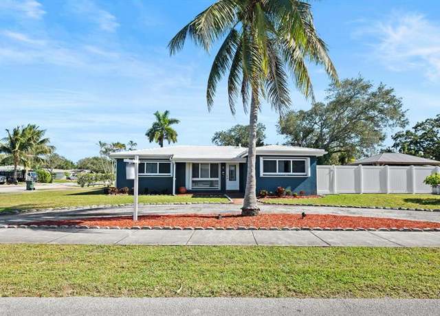 Property at 1900 SW 33rd Ave, Fort Lauderdale, FL 33312, 3 beds, 2 baths