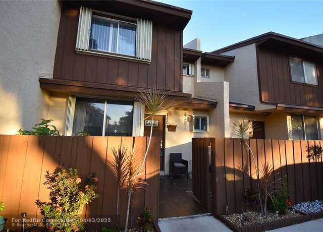 Property at 1203 Hampton Blvd, North Lauderdale, FL 33068, 2 beds, 2.5 baths