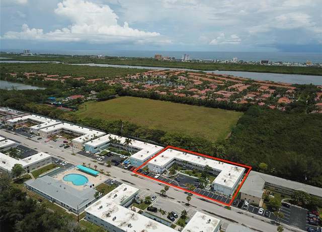 Property at 1355 N 12th Ct Unit 6A, Hollywood, FL 33019, 1 bed, 1 bath