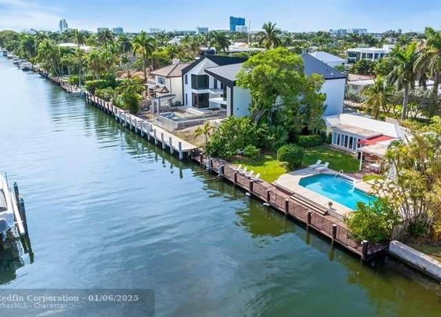 Property at 512 Riviera Dr, Fort Lauderdale, FL 33301, 5 beds, 4 baths