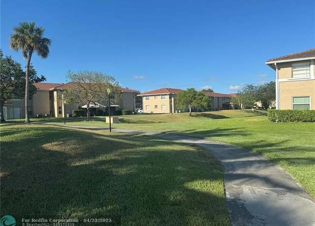Property at 10137 Twin Lakes Dr #10137, Coral Springs, FL 33071, 2 beds, 2 baths