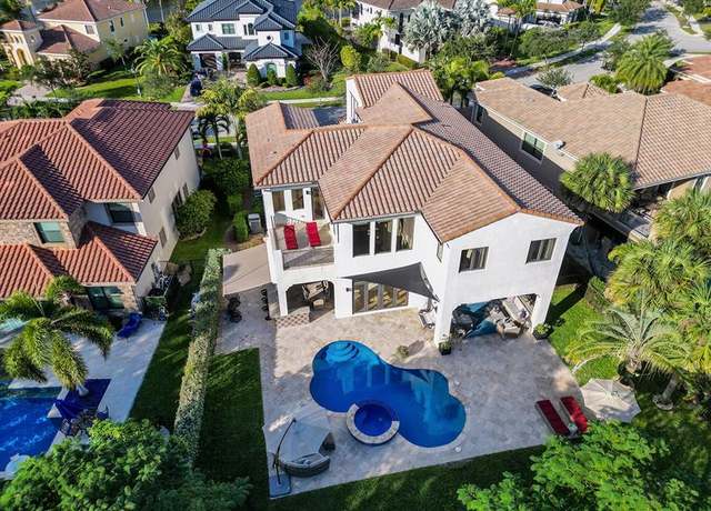 Property at 10292 Emerson St, Parkland, FL 33076, 5 beds, 4.5 baths