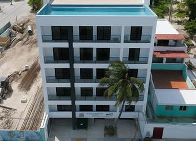 Property at 14 Rafael Megar #203, Fl 77580, 1 bed, 1 bath