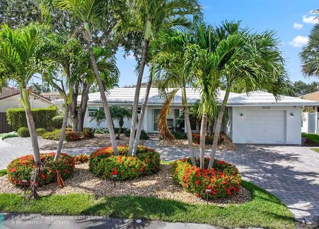 Property at 2448 SE 9th St, Pompano Beach, FL 33062, 3 beds, 3 baths