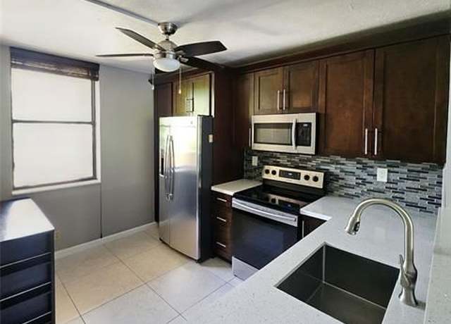 Property at 2659 Carambola Cir #204, Coconut Creek, FL 33066, 2 beds, 2 baths