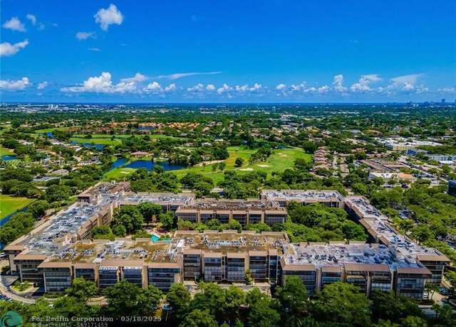 Property at 2810 N 46th Ave Unit 460F, Hollywood, FL 33021, 2 beds, 2.5 baths
