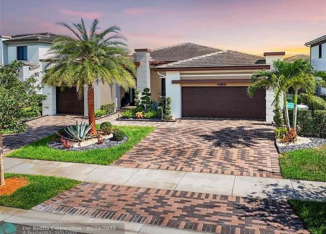 Property at 10800 Coral St, Parkland, FL 33076, 4 beds, 3 baths