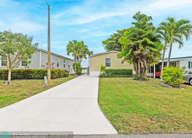 Property at 5420 Lagoon Dr, Fort Lauderdale, FL 33312, 3 beds, 2 baths