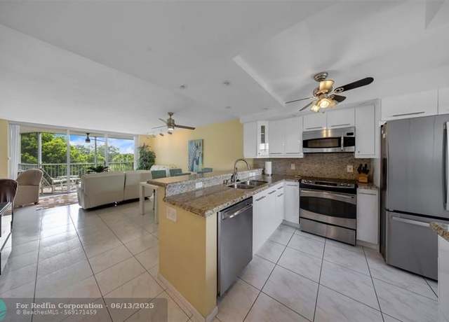Property at 3900 Oaks Clubhouse Dr #405, Pompano Beach, FL 33069, 2 beds, 2 baths