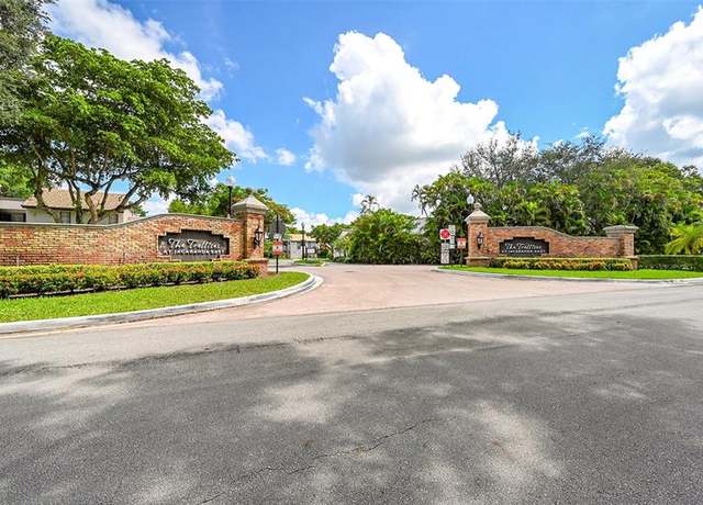 Property at 9713 N New River Canal Rd #301, Plantation, FL 33324, 3 beds, 2.5 baths