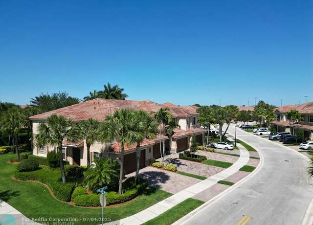 Property at 10873 NW 73rd Ct, Parkland, FL 33076, 3 beds, 2.5 baths
