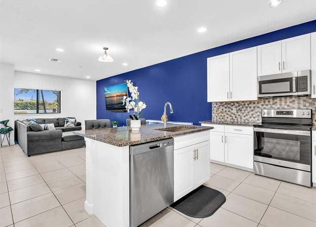 Property at 2182 NW 6 St, Fort Lauderdale, FL 33311, 3 beds, 2.5 baths