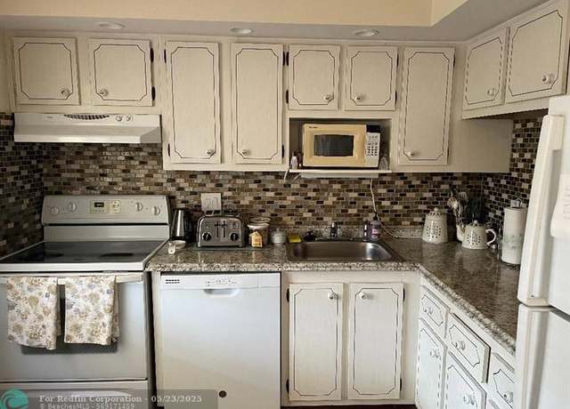 Property at 7410 NW 1st St #202, Margate, FL 33063, 2 beds, 2 baths