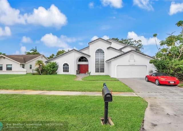 Property at 1598 SW 17th St, Boca Raton, FL 33486, 4 beds, 3 baths