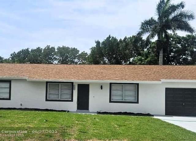 Property at 1049 Coral Dr, Boynton Beach, FL 33426, 3 beds, 2 baths